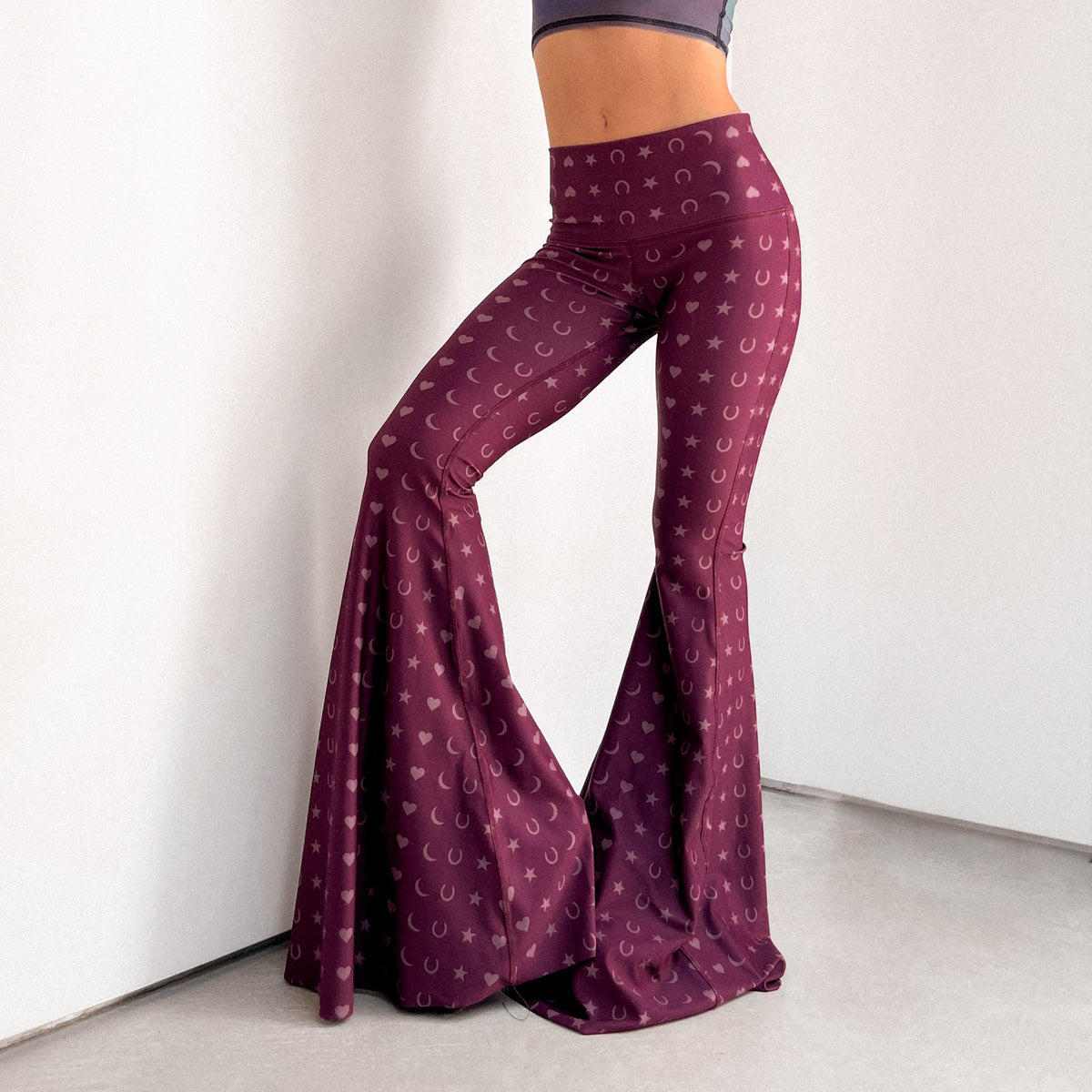 willie's bottom's bells N-T 5Lχ willie's bottom's bells N-T 5Lχ Wrangler Lainey Wilson Wildflower